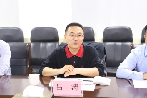 中国联通济南市分公司副总经理吕涛致辞.