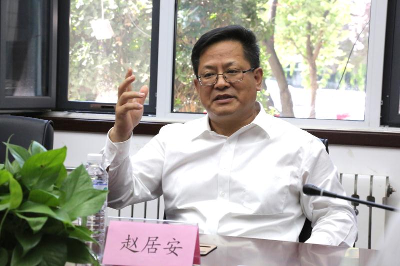 济南市长清区政府 图片新闻 赵居安:城市是"三分建七分管"既要建好更