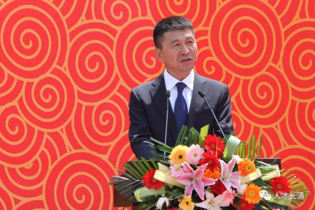 长清区领军人才---李松岩: 造百年气门 建百年沃德