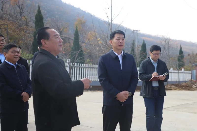 万德街道调研3.jpg 万德街道调研3.jpg