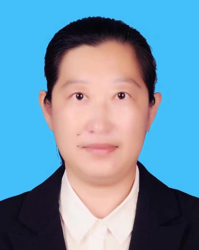 周玲