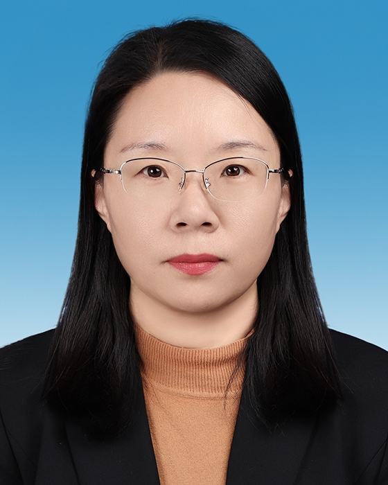孔凡英.jpg
